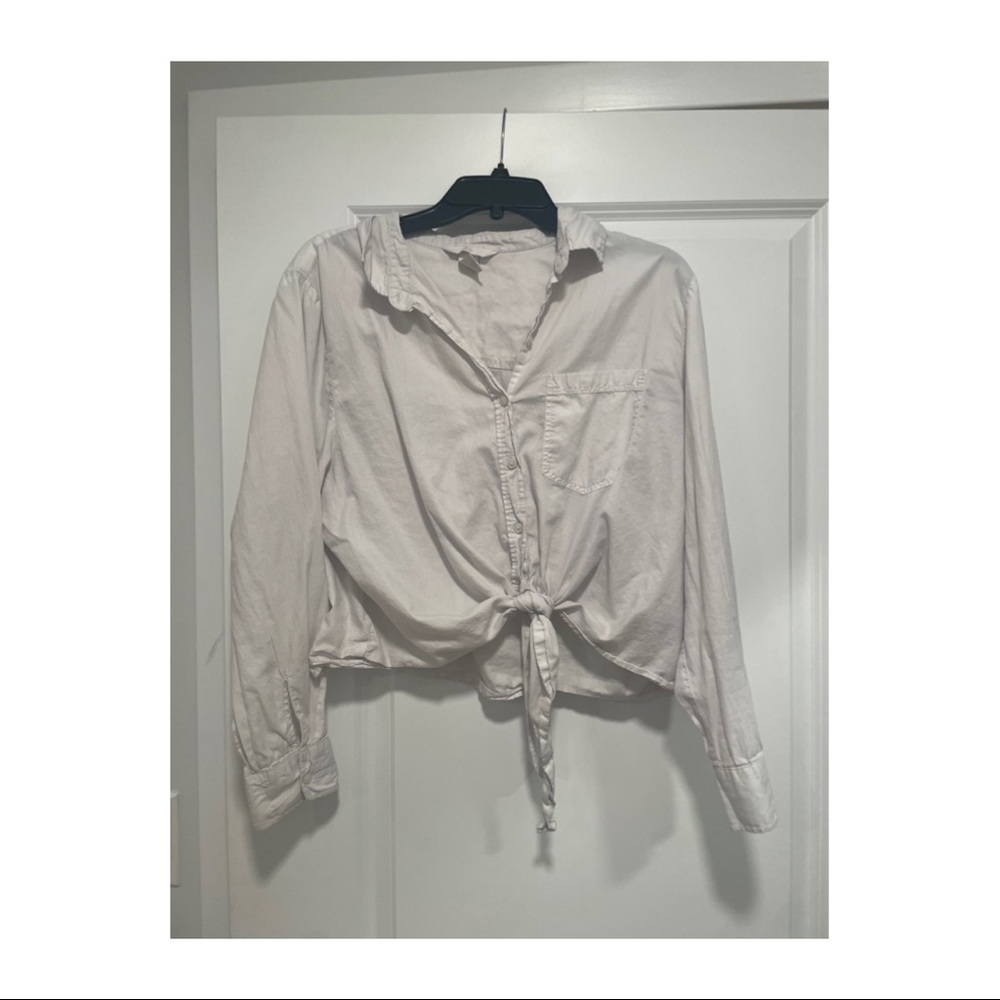 White tie up / cropped button up